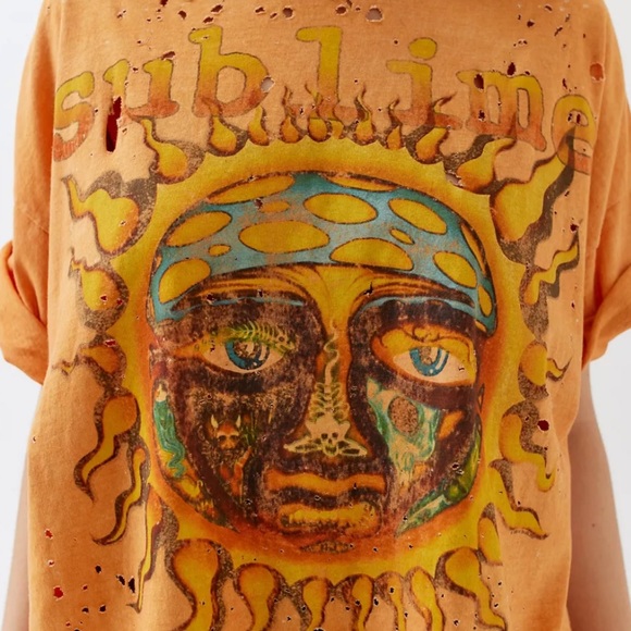 Oversized Sublime Tee - Picture 4 of 6